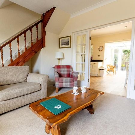 Fir Tree Cottage - Cosy 3 Bed Cottage In Penrhyn Bay With Beautiful Sea Views And Access To Snowdonia Rhos-on-Sea Luaran gambar