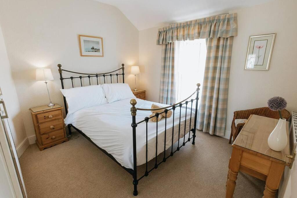 Fir Tree Cottage - Cosy 3 Bed Cottage In Penrhyn Bay With Beautiful Sea Views And Access To Snowdonia Rhos-on-Sea Luaran gambar
