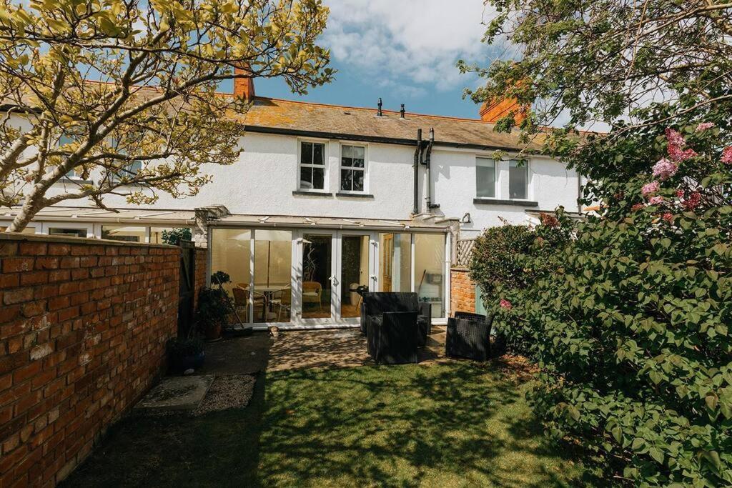 Fir Tree Cottage - Cosy 3 Bed Cottage In Penrhyn Bay With Beautiful Sea Views And Access To Snowdonia Rhos-on-Sea Luaran gambar