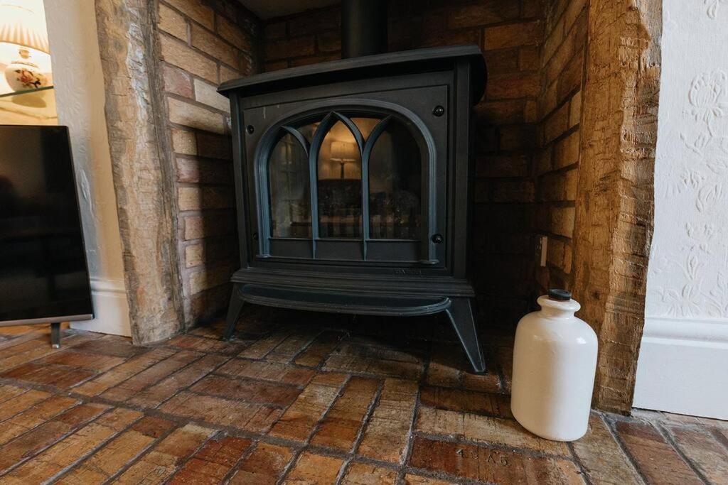 Fir Tree Cottage - Cosy 3 Bed Cottage In Penrhyn Bay With Beautiful Sea Views And Access To Snowdonia Rhos-on-Sea Luaran gambar