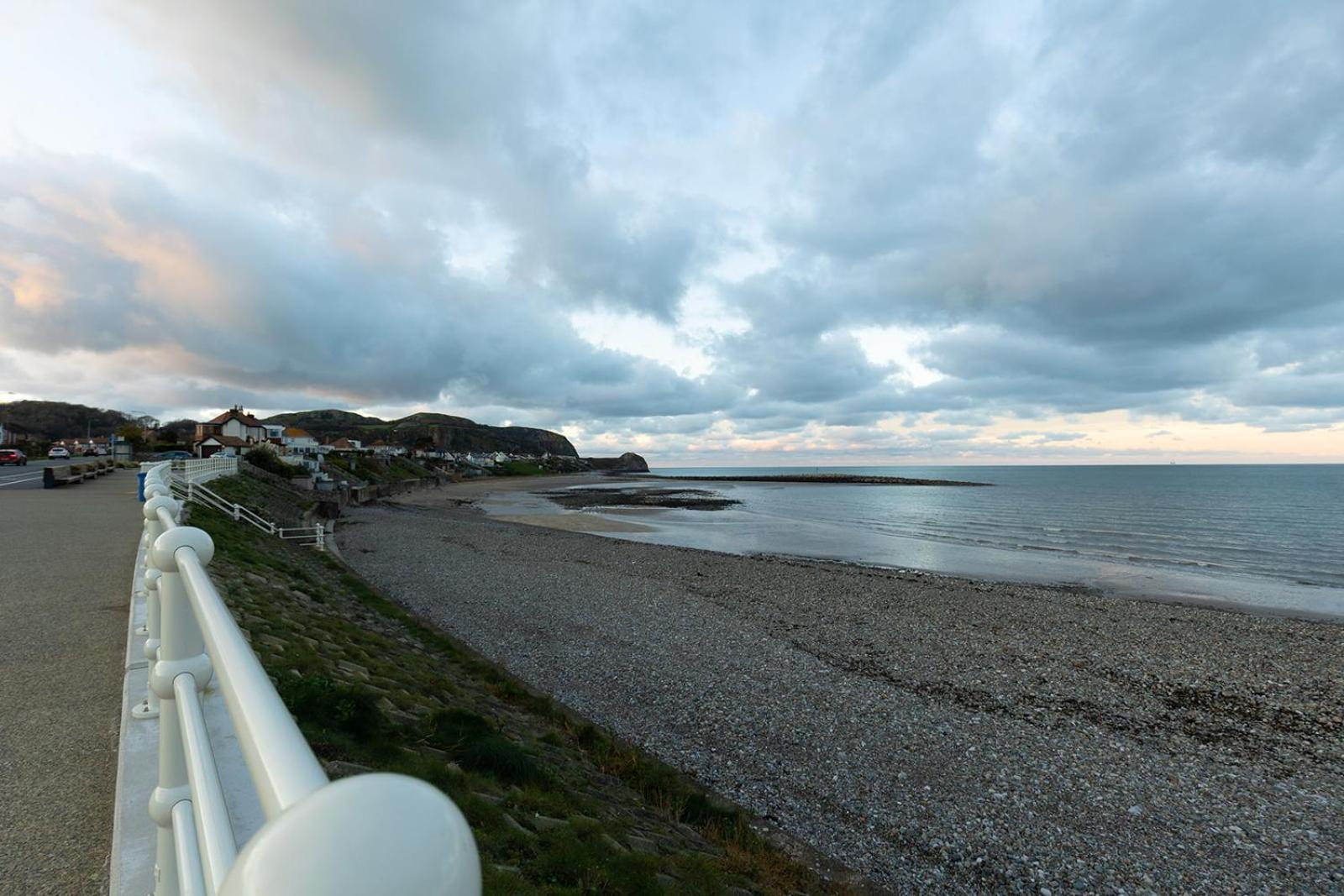 Fir Tree Cottage - Cosy 3 Bed Cottage In Penrhyn Bay With Beautiful Sea Views And Access To Snowdonia Rhos-on-Sea Luaran gambar
